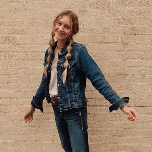 Meet your Posher, Sam